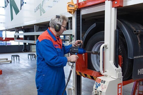 Stertil-Koni High Lift Wheel Dolly Stertil-Koni High Lift Wheel Dolly