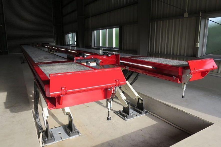 Stertil-Koni mobile columns and platform vehicle lift  Stertil-Koni mobile columns and platform vehicle lift